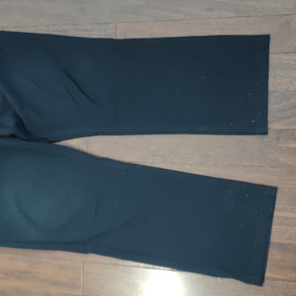 Dockers Premium black dress pants 38 x 32 - Picture 2 of 4